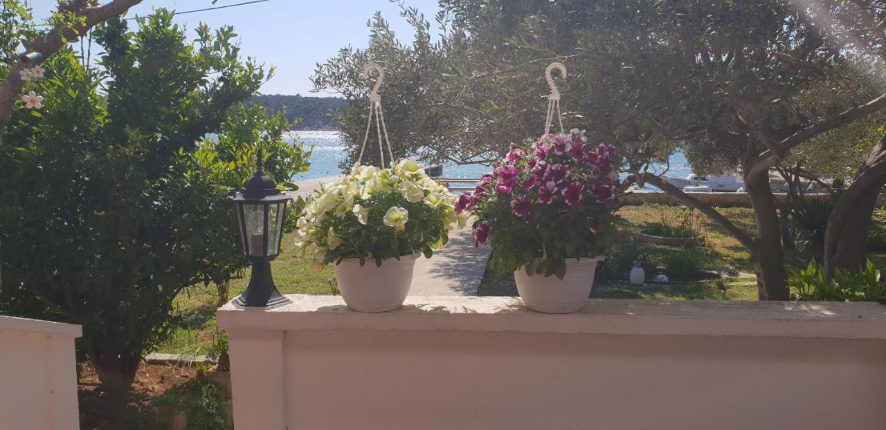 Bed And Breakfast Nika Barbat na Rabu Εξωτερικό φωτογραφία